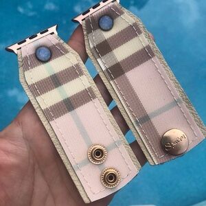 Sparkl pink Burberry bow band size Large